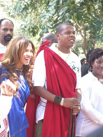 TBT: Jay Z and Beyonce in Tanzania - 338 x 450 jpeg 41kB