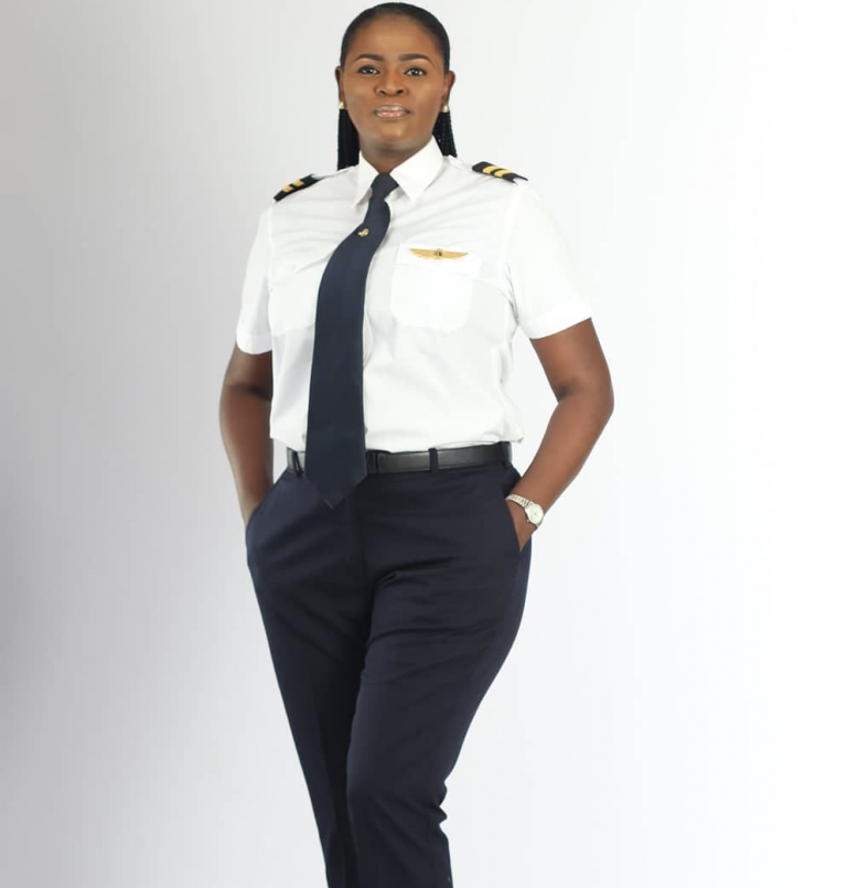 Adeola Ogunmola: The First Nigerian Female Pilot To Work With Qatar Airways